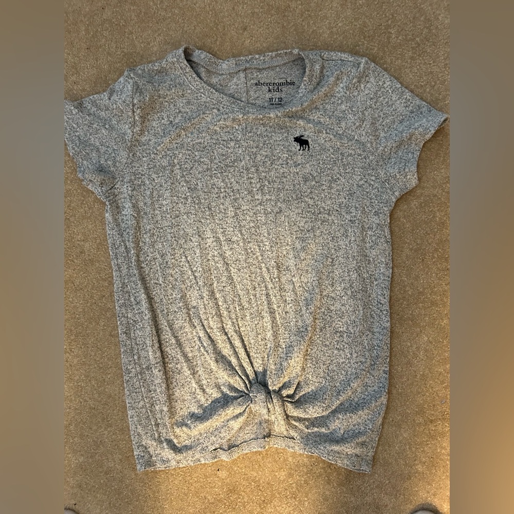 Abercrombie kids soft sweater tshirt size 12